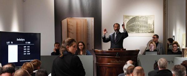 Intelligence artificielle et art: deux toiles déçoivent aux enchères