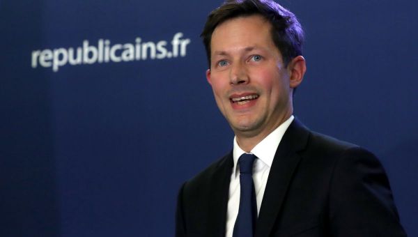 François-Xavier Bellamy (LR) a l'impression que l'État "est fort avec les faibles et faible avec les forts"