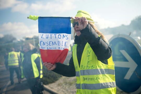 "Gilets jaunes": deuxième journée de manifestations dans le calme pour le premier anniversaire