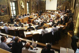Lyon : insultes entre élus avant le conseil municipal