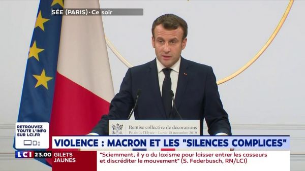 "Gilets jaunes": Macron condamne les violences et les silences "complices"