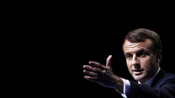 Municipales 2020 : Emmanuel Macron se prononce contre l'interdiction des listes communautaires