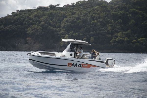 Salon Nautique de Paris 2019, quoi voir comme bateaux à moteur ?