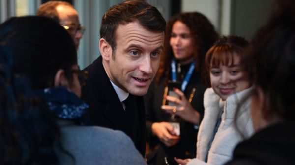 DIRECT. Emmanuel Macron rencontre les anciens salariés de Whirlpool pour son deuxième jour à Amiens