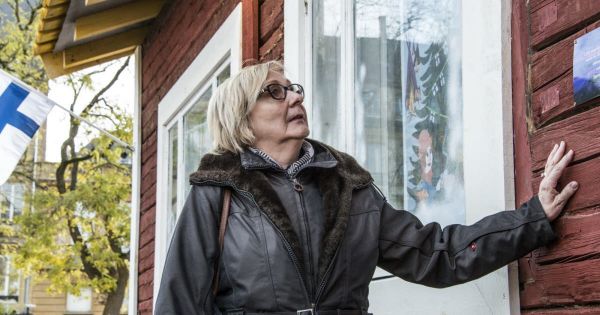 Elle retrouve sa maison d'enfance sur le marché de Noël !
