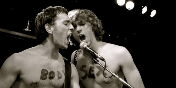Les 10 choses que j'ai apprises en jouant dans un band de punk pendant 10 ans