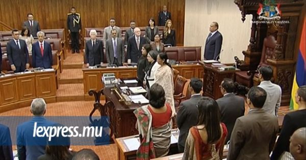 Parlement: suivez les travaux en live
