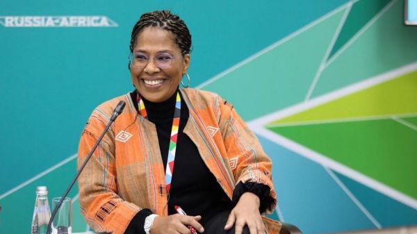 Côte d'Ivoire : Ouattara décide d'expulser Nathalie Yamb pour s'être ‘'attaquée à la France et au fcfa''
