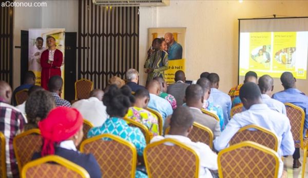 Soutien aux couches vulnérables: Mtn-Bénin au chevet des pensionnaires des centres de lOng Racines (La Nation)
