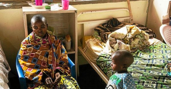 « Ils m’ont pourchassée en me découpant » : en RDC, des rescapés des massacres témoignent