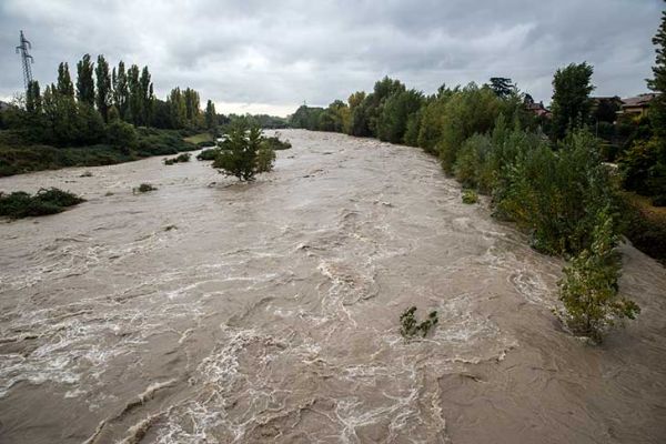 Les explications a deux inondations en huit jours ne manquent pas