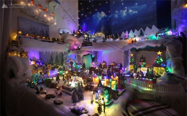 En images. La fabuleuse crèche de Milan, autiste et expert en magie de Noël