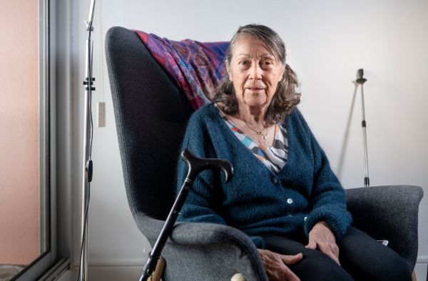 Essais cliniques illégaux : le désarroi de malades de Parkinson et d'Alzheimer, prêts à tout pour se soigner