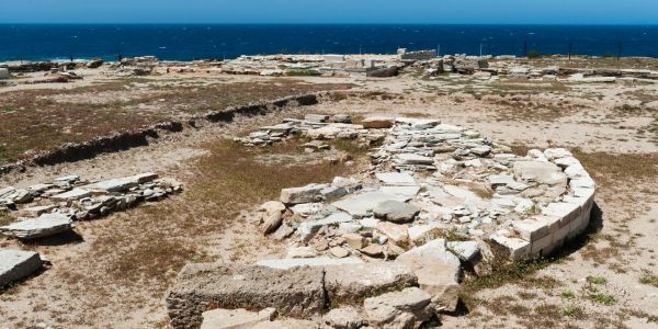 « Ici seulement nous sommes uniques », de Christine Avel : souvenirs de l'île aux enfants