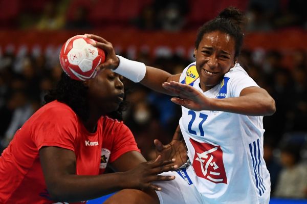 Mondial de hand: les Françaises joueront pour la 13e place