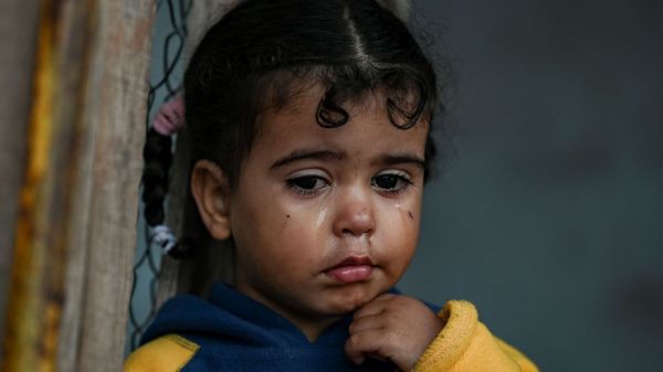 Grèce: des enfants réfugiés tentent de se suicider pour échapper aux conditions de vie des camps