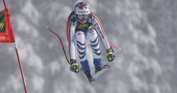 Lake Louise : Viktoria Rebensburg s'offre le super-G,  Romane Miradoli 17e
