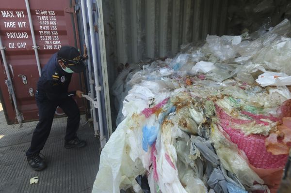 En finir avec l'emballage plastique à usage unique ? L'Assemblée fixe un objectif en 2040