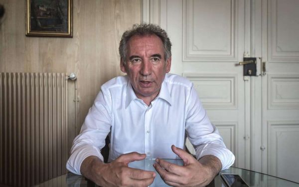 Emplois fictifs présumés au MoDem : Bayrou écrit une lettre pour rassurer les militants