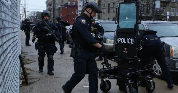 Fusillade à Jersey City, au moins un mort et plusieurs blessés