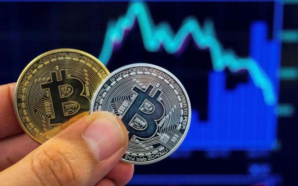 Etats-Unis : une fraude à la cryptomonnaie de 722 millions de dollars, trois hommes arrêtés