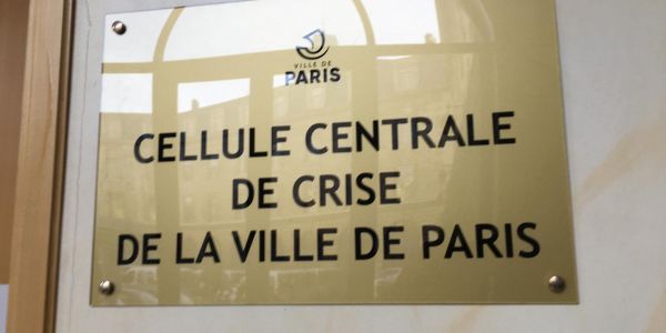 « Pour les ordures, la situation devient critique » : la cellule de crise de la mairie de Paris gère les urgences depuis le début des grèves