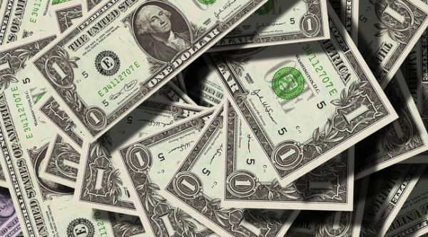 Un patron américain offre une prime de Noël de 9 millions d'euros à ses 198 salariés