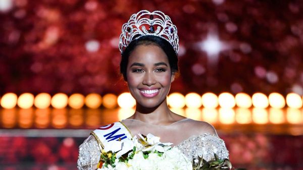 "Je me suis demandé ce que j'allais dire à mes professeurs" : Clémence Botino, Miss France 2020 très terre à terre, nous plaît déjà