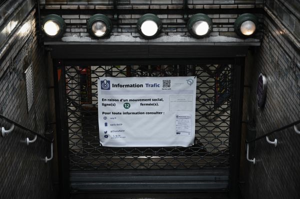 Grève : TGV, RER, métro, bus, avion... Les prévisions de trafic pour le lundi 16 décembre