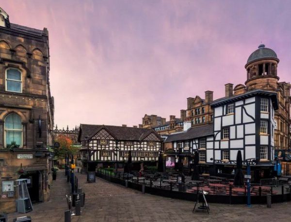 Hyatt pousse les murs de Manchester