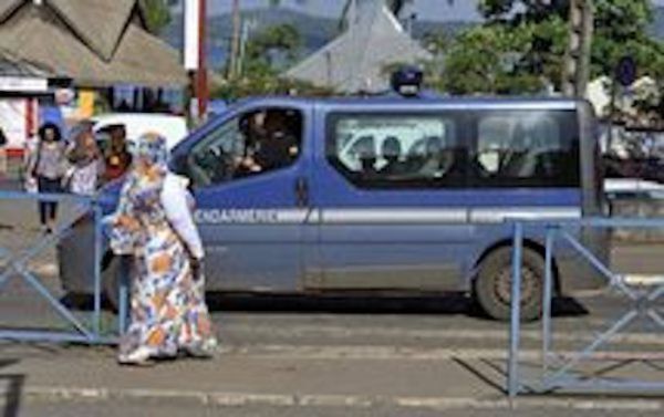 Violences et jets de pierres : Le quotidien des gendarmes de Mayotte