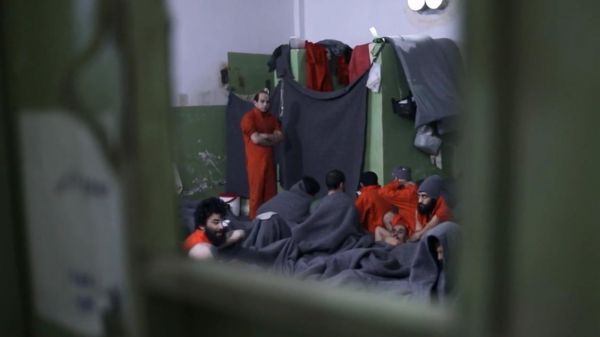 Syrie : les prisonniers jihadistes encombrants du Kurdistan