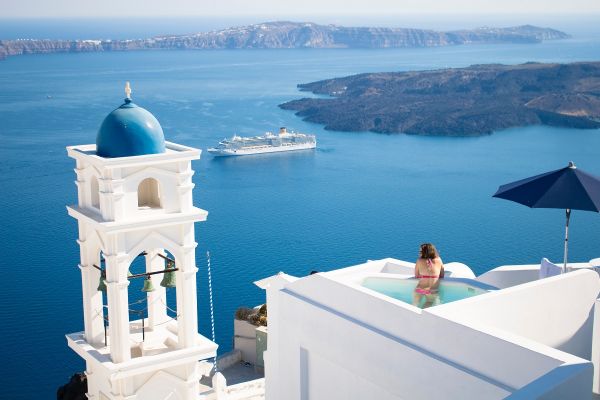En Grèce et en Italie, Kuoni et Donatello tentent la différenciation
