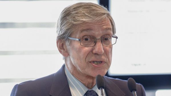 Dieselgate : l'interdiction des diesel dans les grandes villes "est absolument indispensable, assure un expert