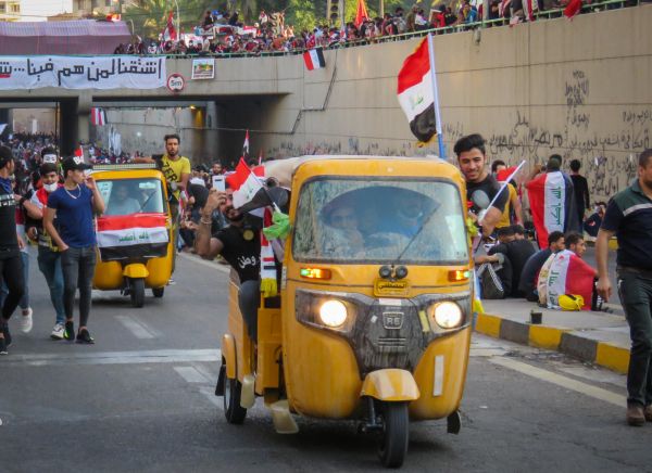 Irak : à Bagdad, avec les blessés des manifestations violemment réprimées