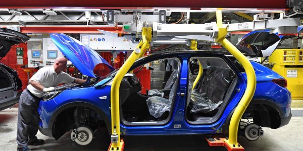 Opel veut supprimer plus de deux mille postes supplémentaires en Allemagne