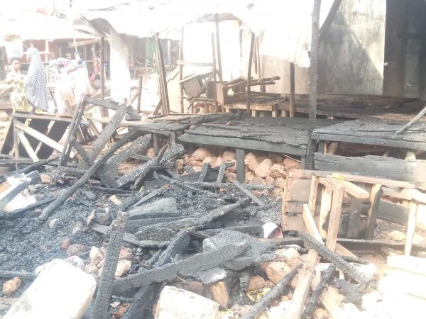 Des boutiques et étalages cibles d'un incendie au marché Koloma