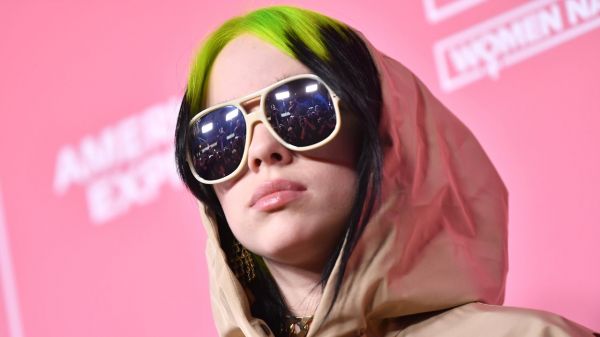 Billie Eilish, tout juste 18 ans, va donner de la voix pour le prochain James Bond