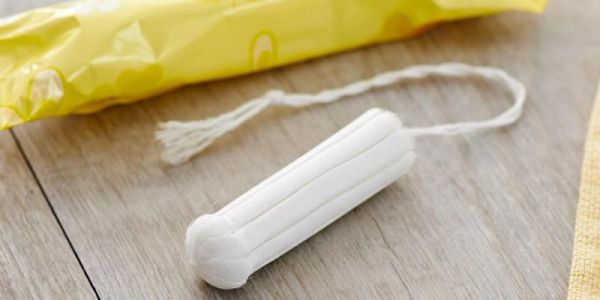Une adolescente de 17 ans meurt d'un choc toxique à cause de son tampon en Belgique