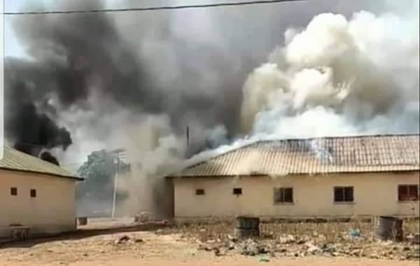Manifs non-stop du FNDC : les locaux de la police et de la gendarmerie incendiés à Pita