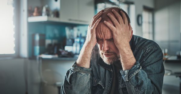 La déprime atteint son pic à un âge précis