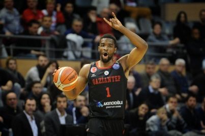 Sean Armand signe à l'Elan Chalon
