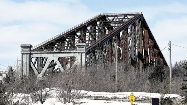 Ottawa veut une autre étude sur le pont de Québec