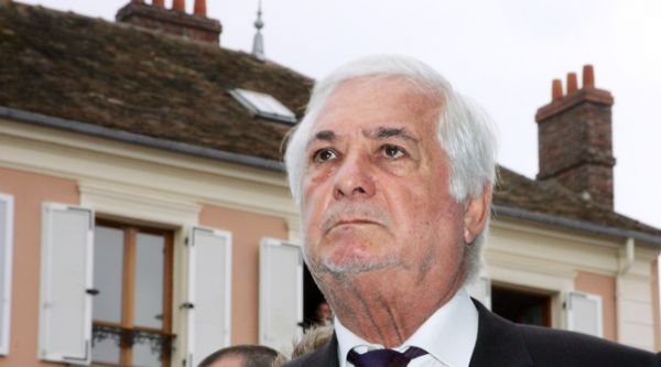Bouches-du-Rhône : Le mobilier d'une maison de Jean-Claude Brialy en Provence vendu aux enchères