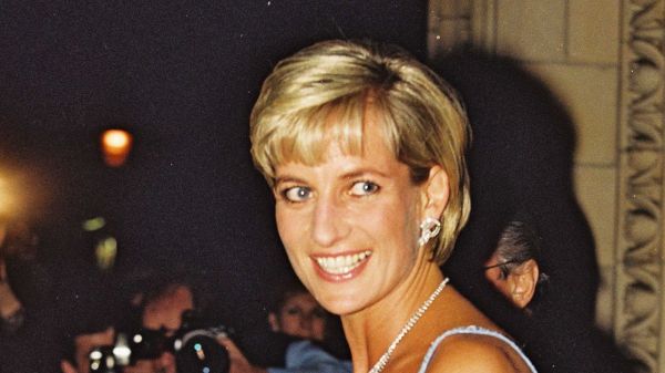 Harry et Meghan renoncent à leur titre d'altesse royale : le précédent Lady Di