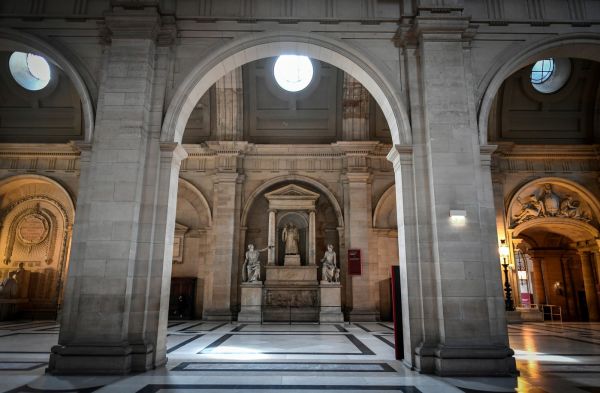 Ouverture à Paris du procès d'une ex-figure du recrutement de jihadistes en Syrie