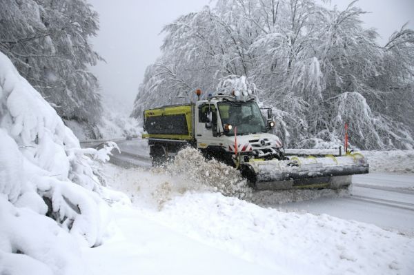 Transports perturbés par la neige dans les Pyrénées-Orientales, la pluie redouble