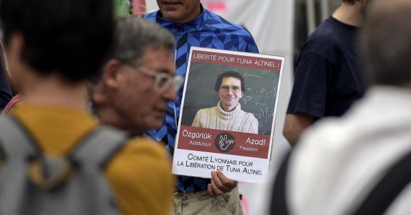 Le mathématicien lyonnais Tuna Altinel acquitté par le tribunal de Balkesir (Turquie)