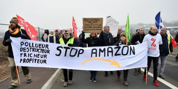 Rassemblement en Moselle contre la construction d’une plateforme Amazon