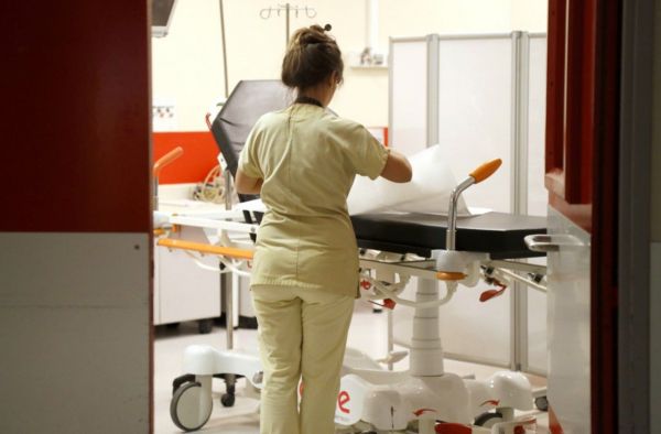 Virus chinois : deux premiers cas positifs en France, à Bordeaux et Paris